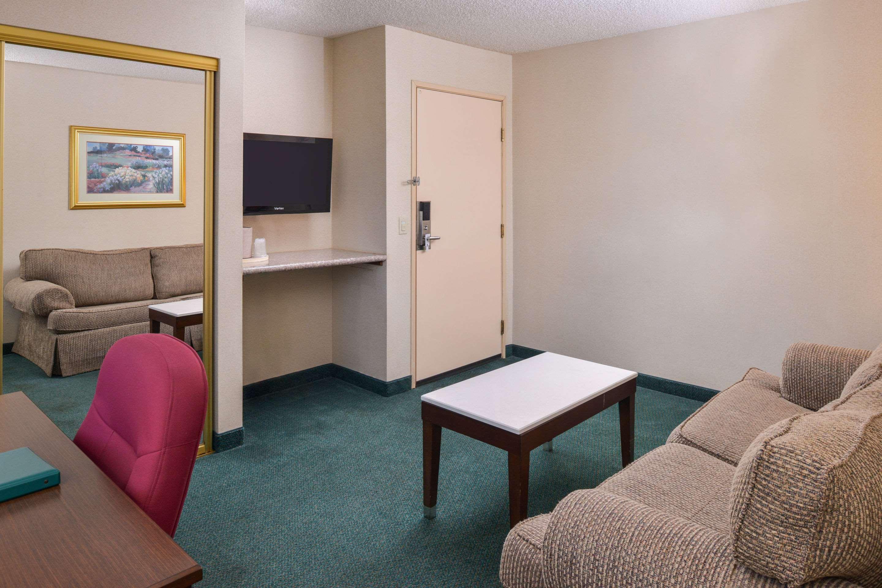 Quality Inn & Suites Walnut - City Of Industry Екстер'єр фото