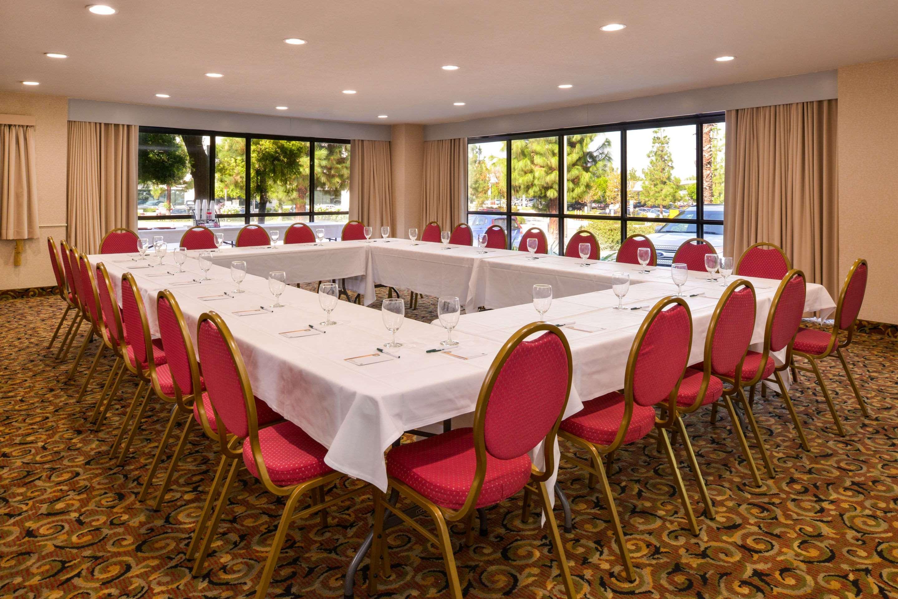 Quality Inn & Suites Walnut - City Of Industry Екстер'єр фото