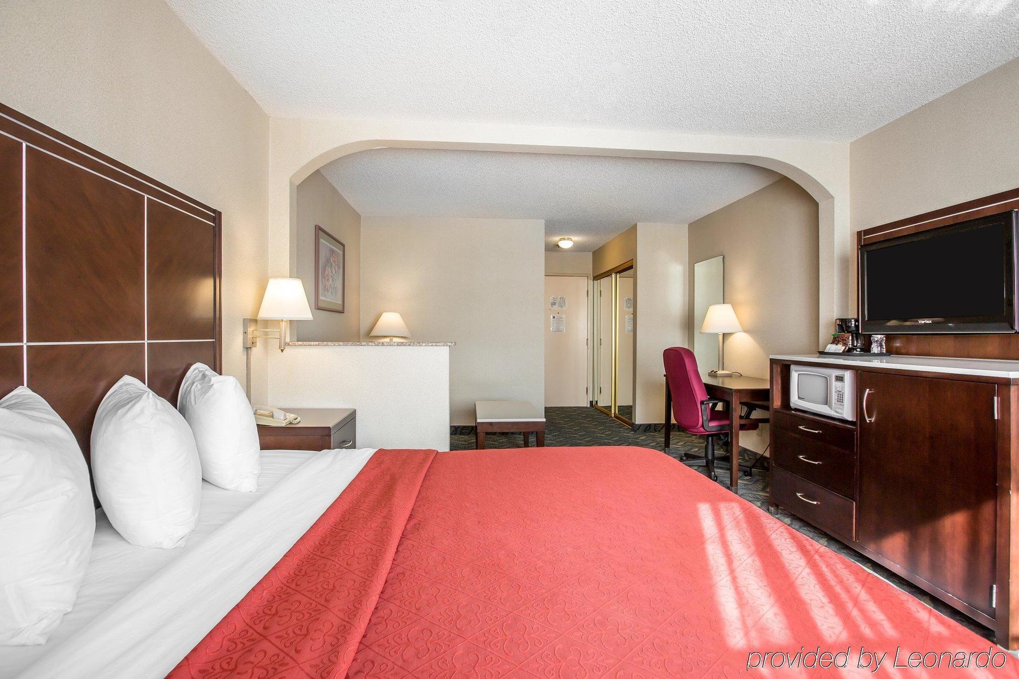 Quality Inn & Suites Walnut - City Of Industry Екстер'єр фото