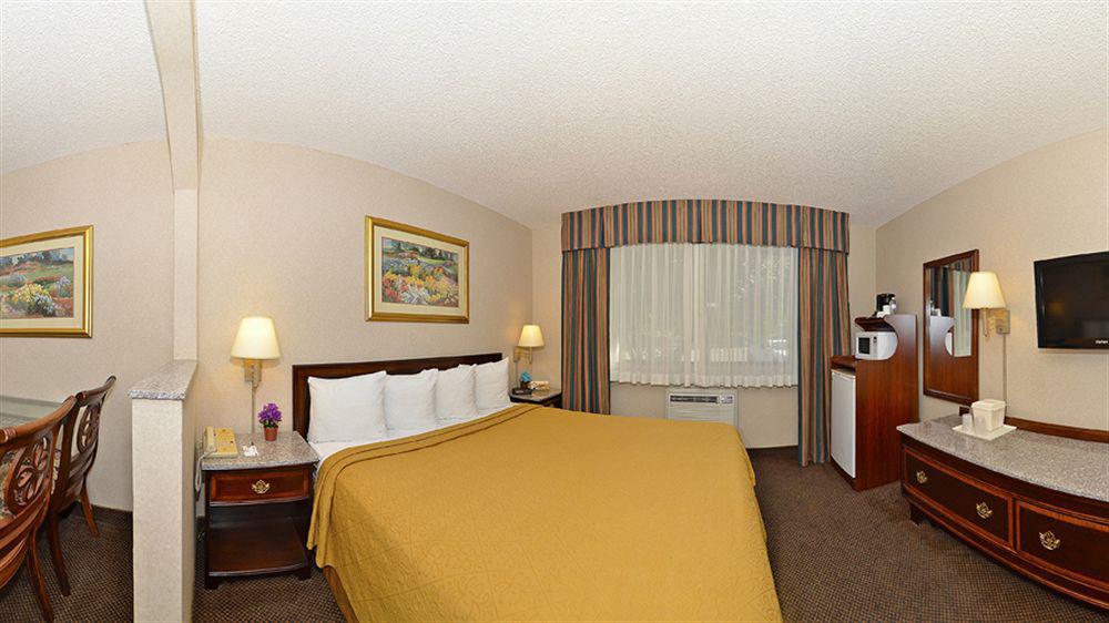 Quality Inn & Suites Walnut - City Of Industry Екстер'єр фото