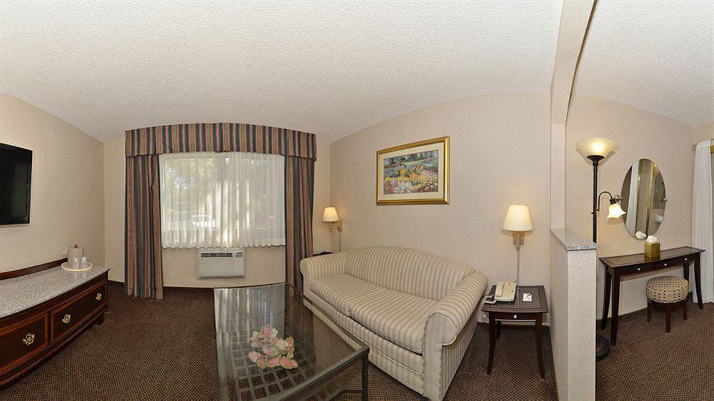 Quality Inn & Suites Walnut - City Of Industry Екстер'єр фото
